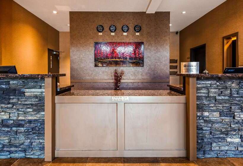 هتل Best Western Plus Estevan Inn & Suites