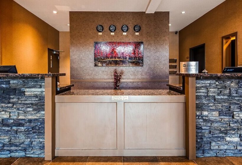 هتل Best Western Plus Estevan Inn & Suites