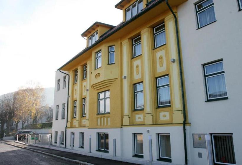 ホテル Kaiservilla