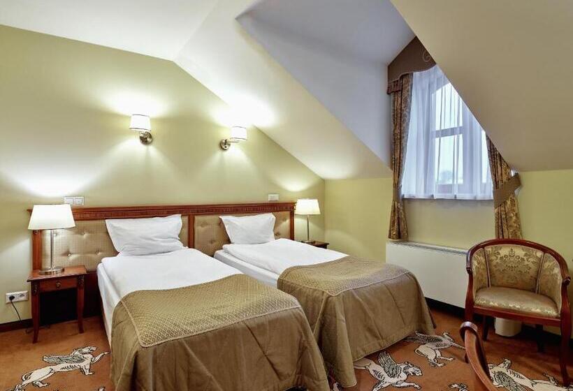 בית מלון כפרי Koronny