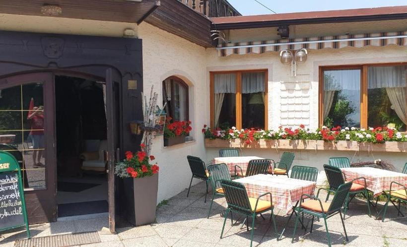 هتل Landgasthof Sommer Pension