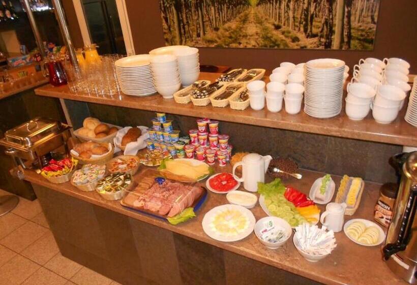 ホテル Standard Delegacyjny Bed & Breakfast