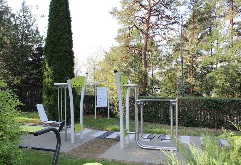 בית מלון כפרי Warszawa Spa & Resort