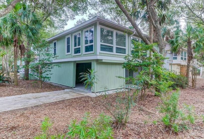 35 Twin Oaks