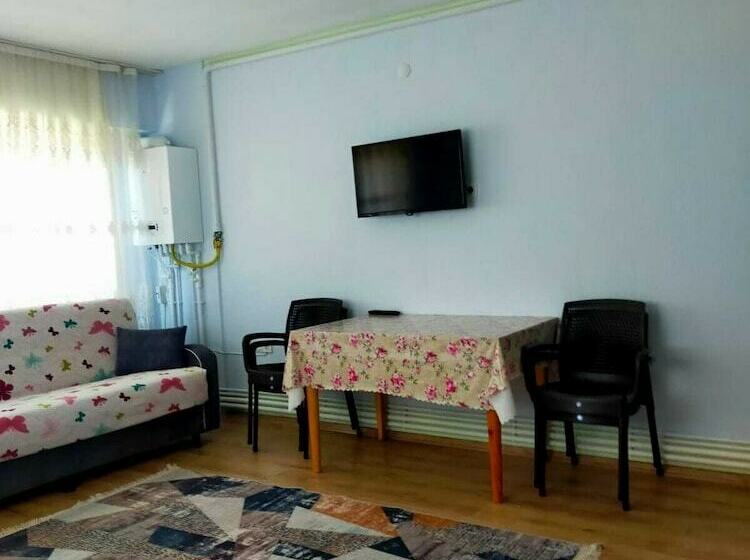 تختخواب و صبحانه Zeytin Cicegi Pansiyon