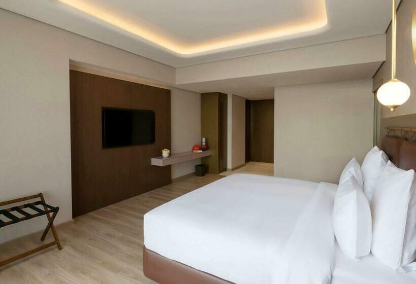 Fotos del hotel Mövenpick Jumeirah Village Triangle:  38