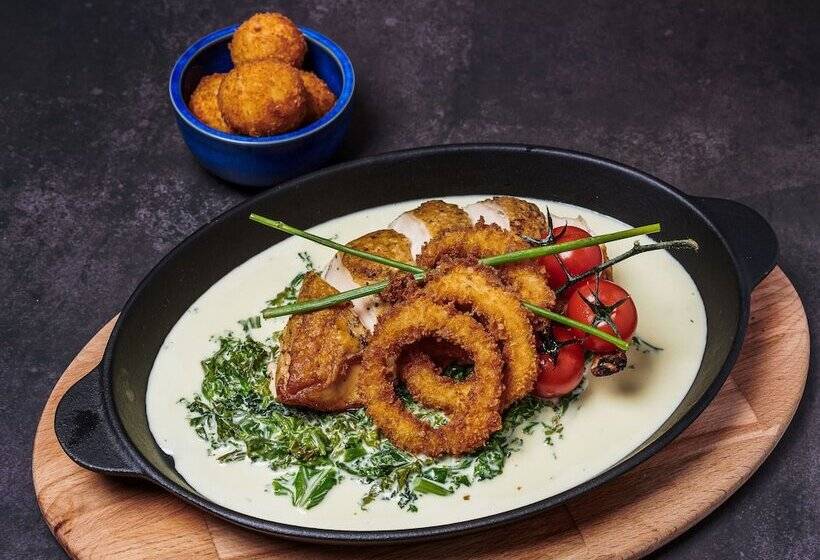 Fotos del hotel Mövenpick Jumeirah Village Triangle:  14