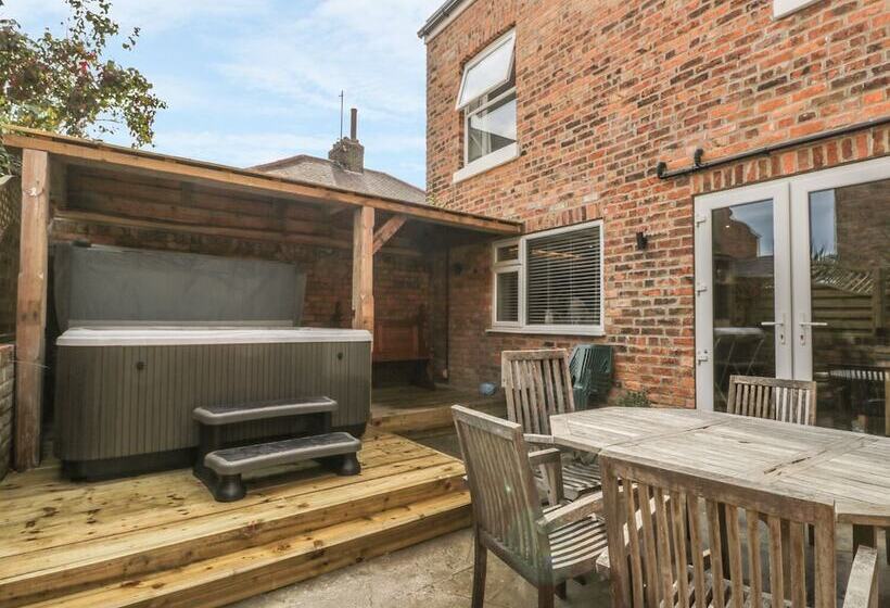 11 Highfield