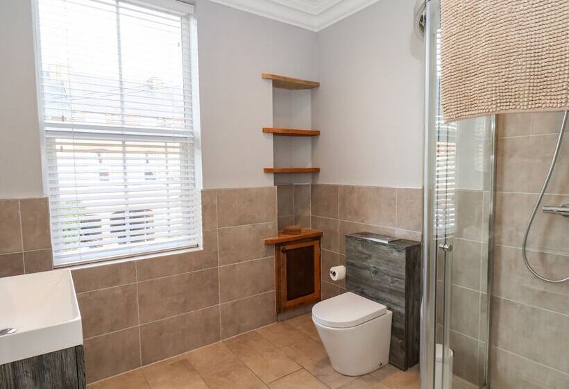 11 Highfield