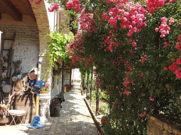 مبيت وإفطار Resort Villa Manin