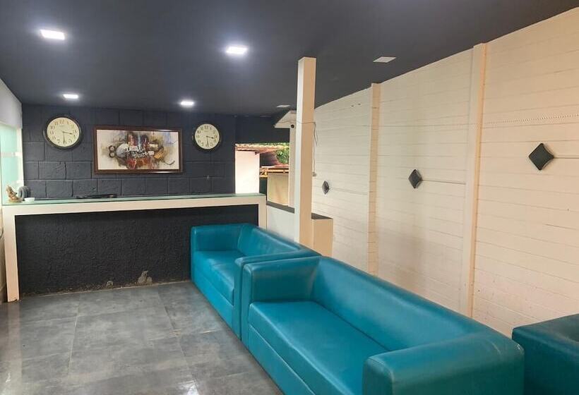 هتل Baga Hideout Premiere