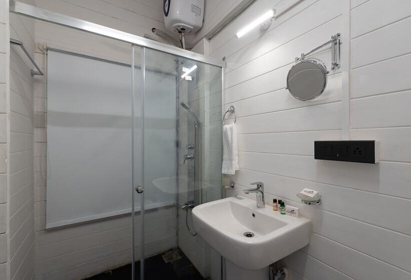 هتل Baga Hideout Premiere