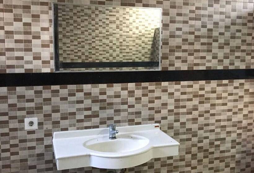 هتل Koolkost Syariah Near Jalan Pramuka Banjarmasin