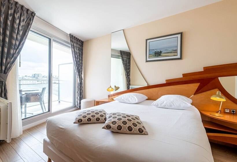 هتل Le Crystal Dinard Plage