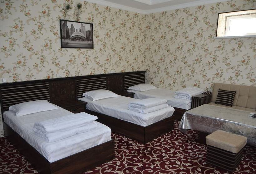 בית מלון כפרי Mehmon Saroy