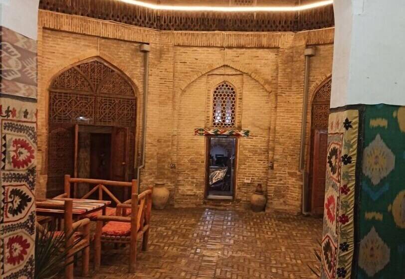 בית מלון כפרי Mekhtar Ambar  Caravan Sarai Xix