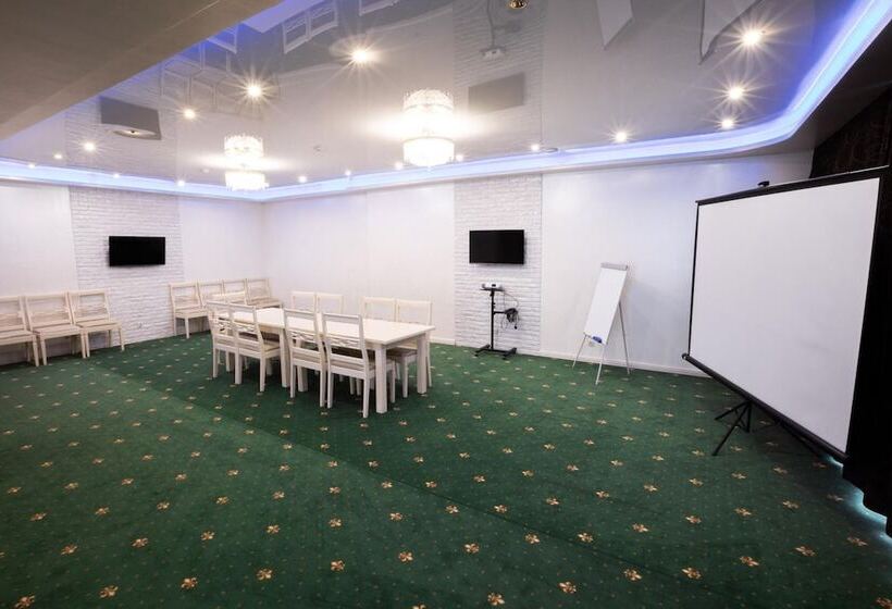 هتل Pokrovsk