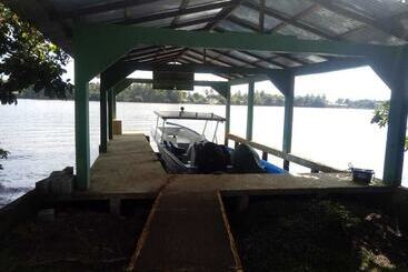 هتل Toucan & Tarpon