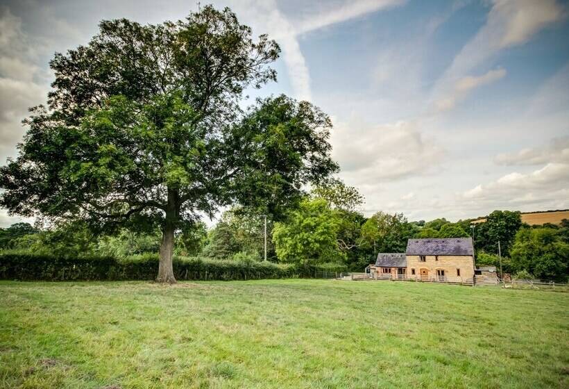 Little Barn
