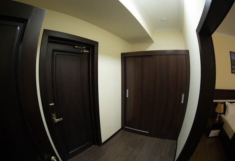 Marhabo Hotel Palace