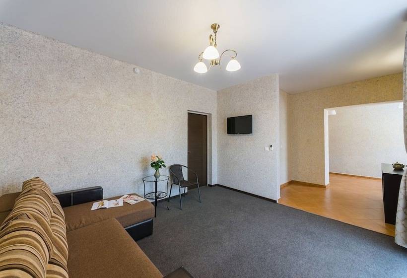 Mini Hotel Platan