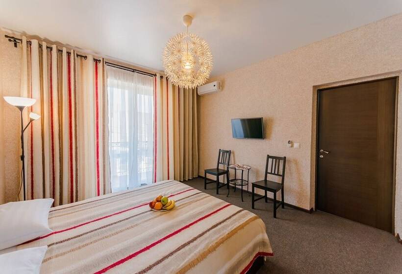Mini Hotel Platan