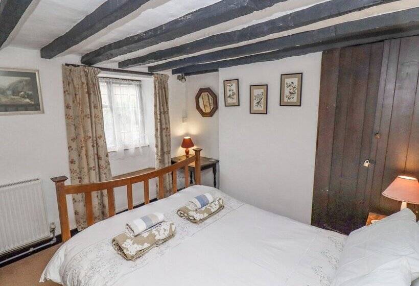 Newbury Cottage