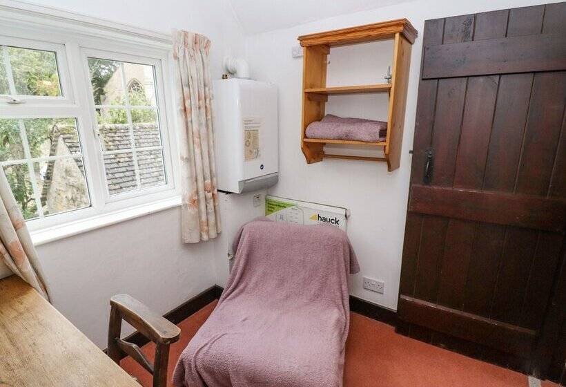 Newbury Cottage