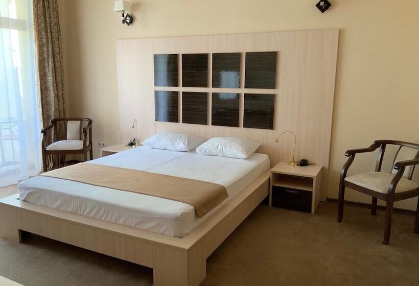 پانسیون Iva Guest House