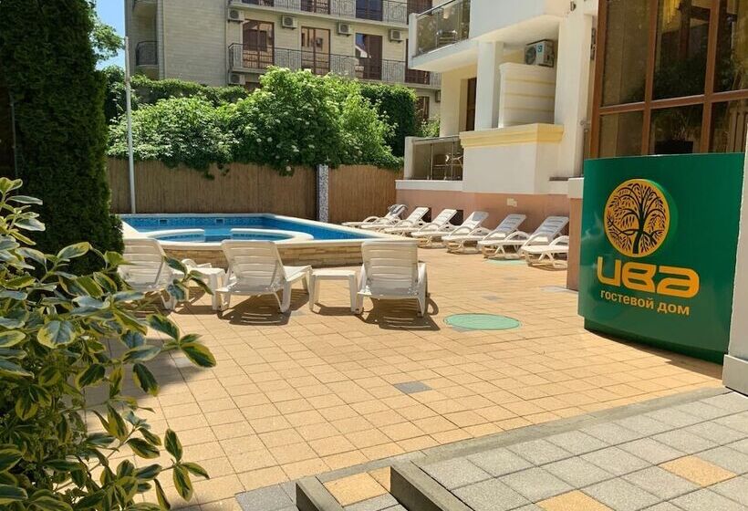 پانسیون Iva Guest House