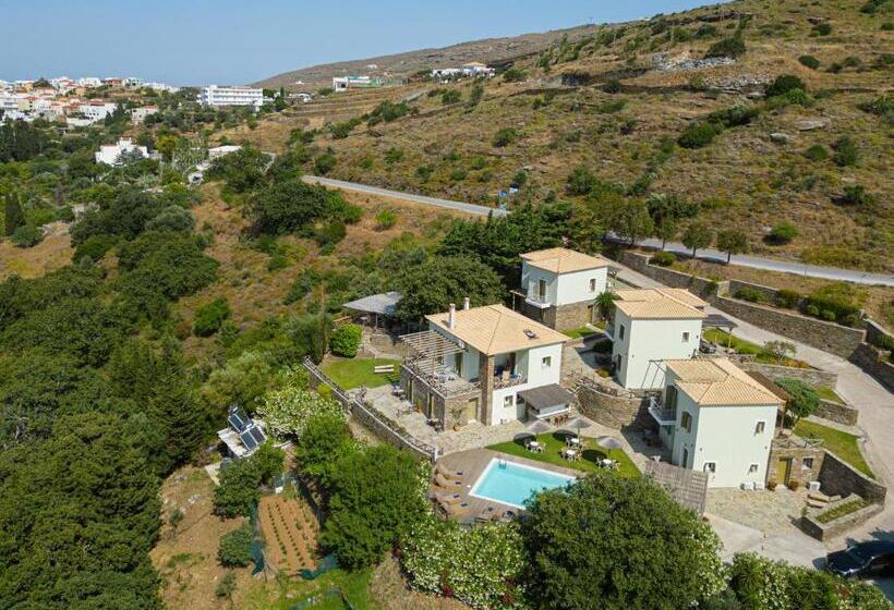 پانسیون Iro Suites