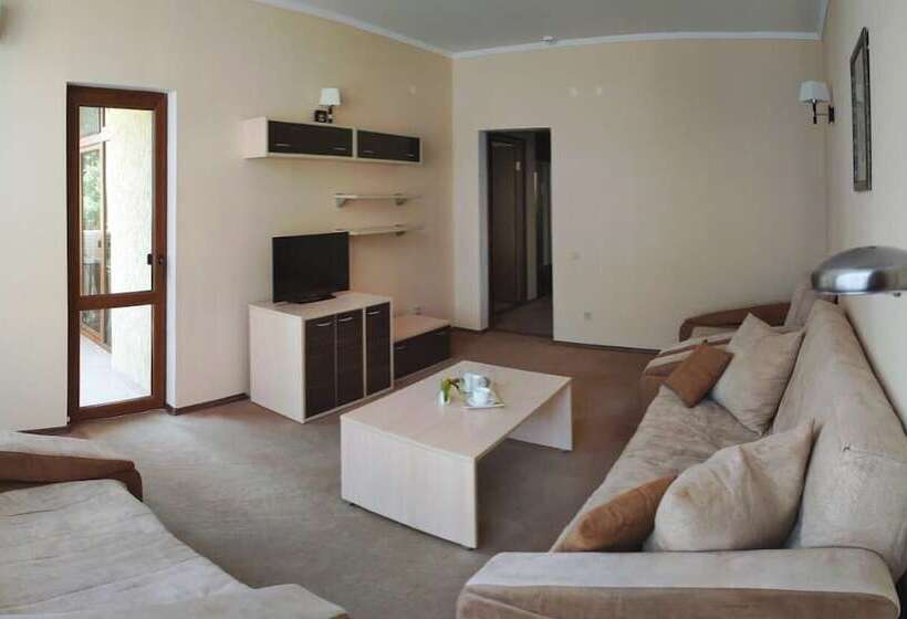 پانسیون Iva Guest House