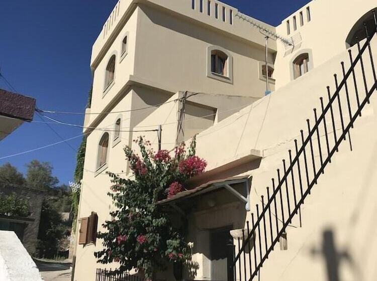 Pension Nikos