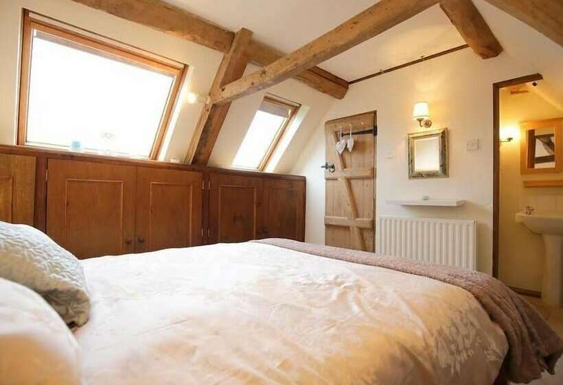 Pike Cottage