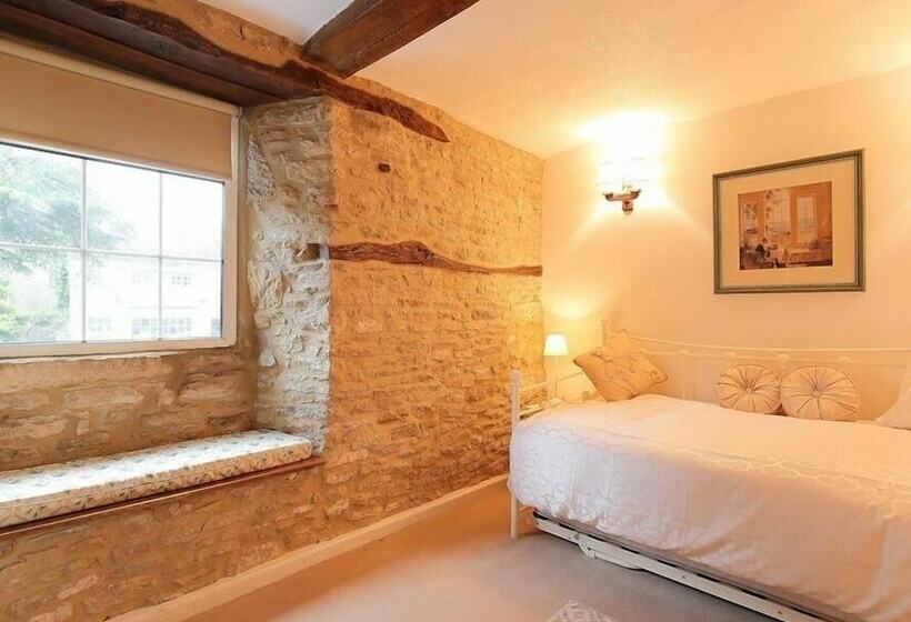 Pike Cottage