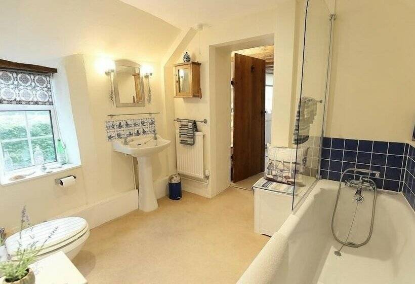 Pike Cottage