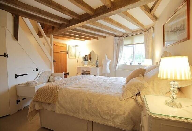 Pike Cottage