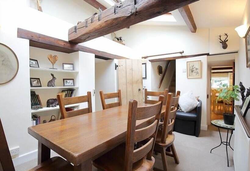 Pike Cottage