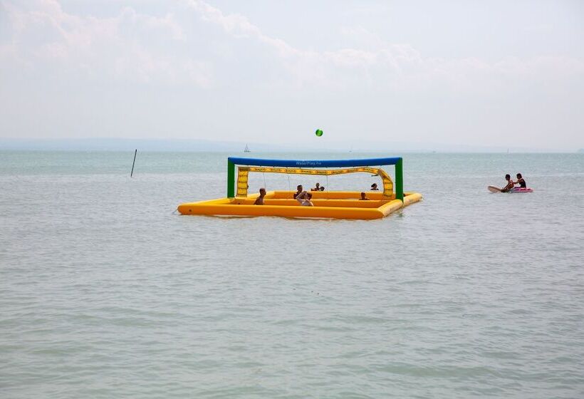 渡假胜地  Pelso Camping