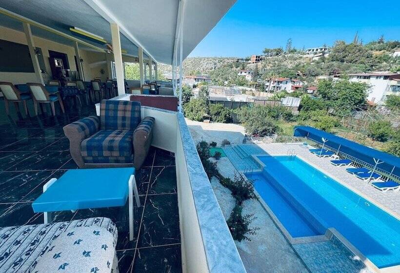 Rose Hotel B&b