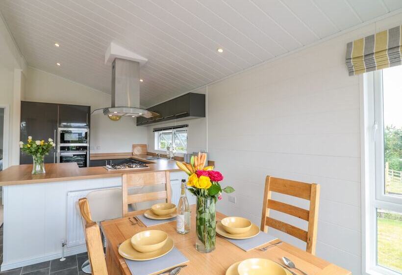 Birch Lodge
