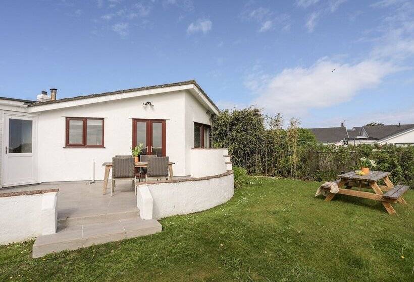 Cwtch Cottage