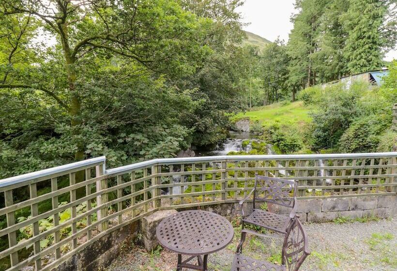 Dyfi Cottage