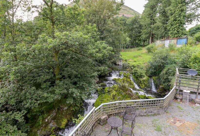 Dyfi Cottage