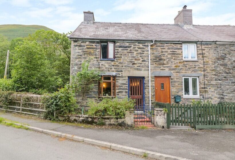 Dyfi Cottage