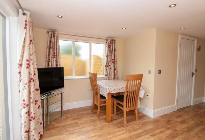 Eastdown Annexe