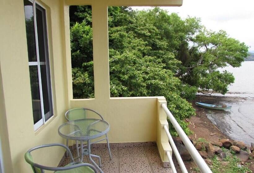 فندق La Cabaña Del Lago