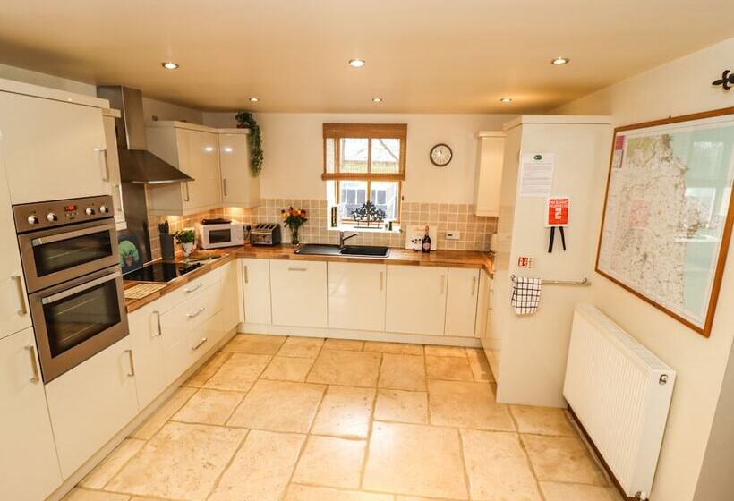 Hurdles Cottage