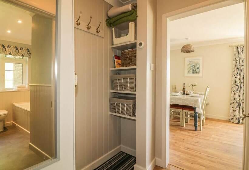 Meadowlea Cottage