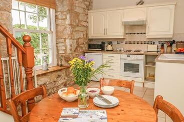 Old Chapel Cottage